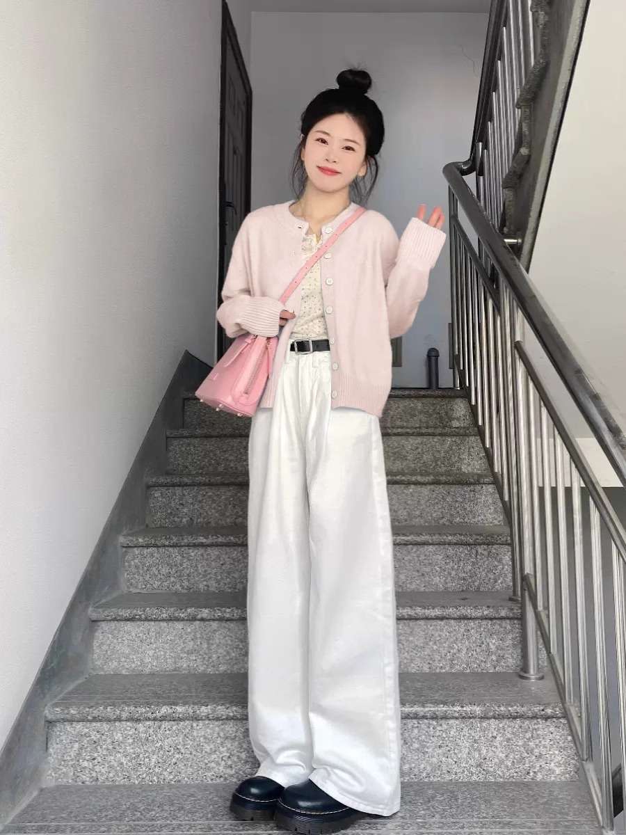 ピンクコーデ ふんわり優しい春のカーディガン