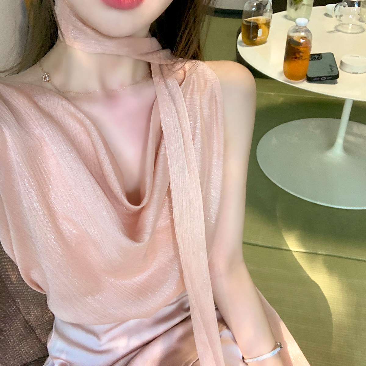 ピンクコーデ ドレープホルターネック　トップス