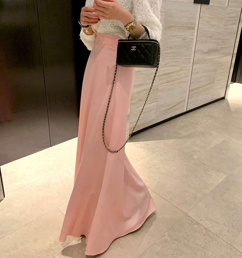 ピンクコーデ ふんわり エレガント 優雅 カジュアル フォーマル マキシ丈 フレア スカート