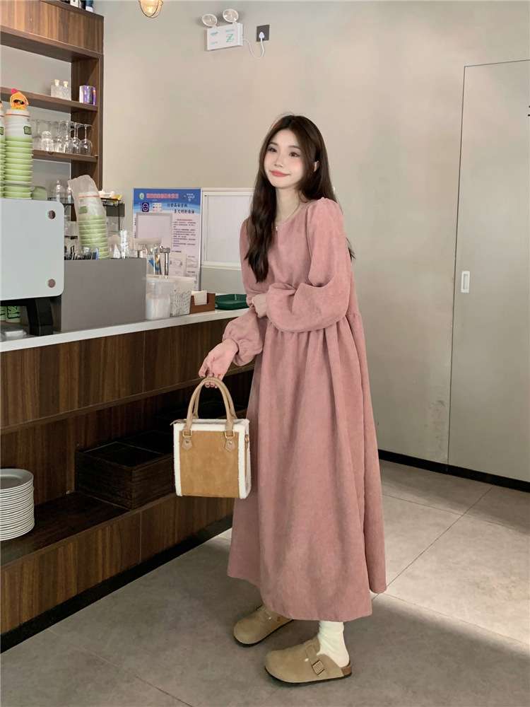 ピンクコーデ くすみピンク♥ふんわりシルエット 長袖マキシワンピース