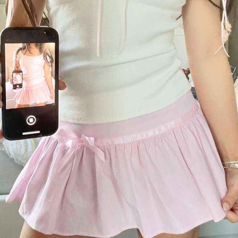 ピンクコーデ ふんわりフリルミニスカートパンツ