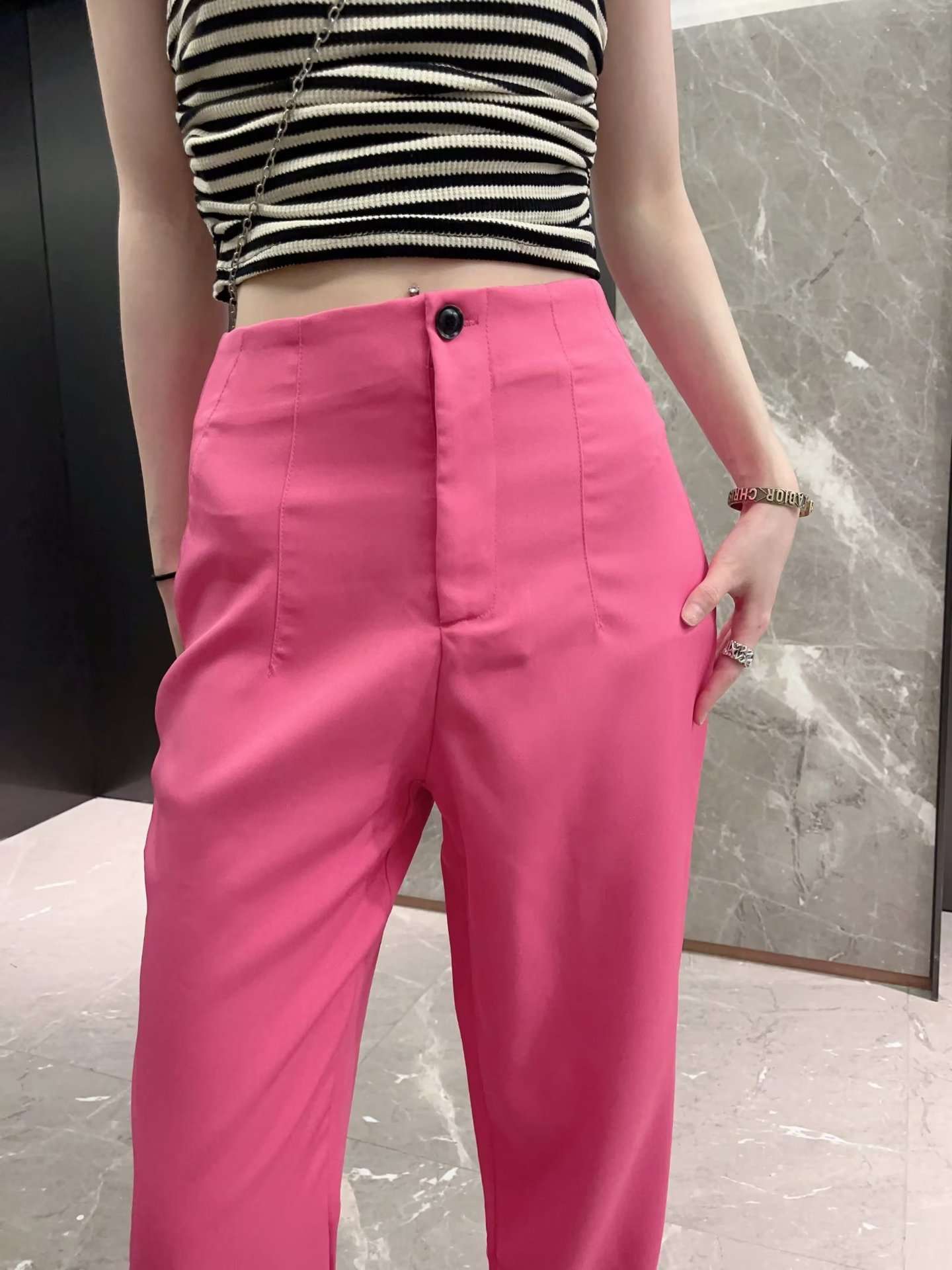 ピンクコーデ ハイウエストワイドストレートピンクパンツ