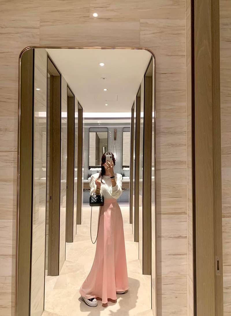 ピンクコーデ ふんわり エレガント 優雅 カジュアル フォーマル マキシ丈 フレア スカート