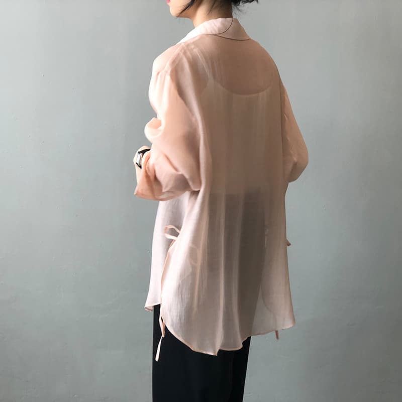ピンクコーデ  エレガント 優美 シアーシルエット 春夏 ピンクブラウス