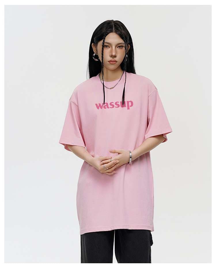 ピンクコーデ ゆったりストリート系プリントTシャツ
